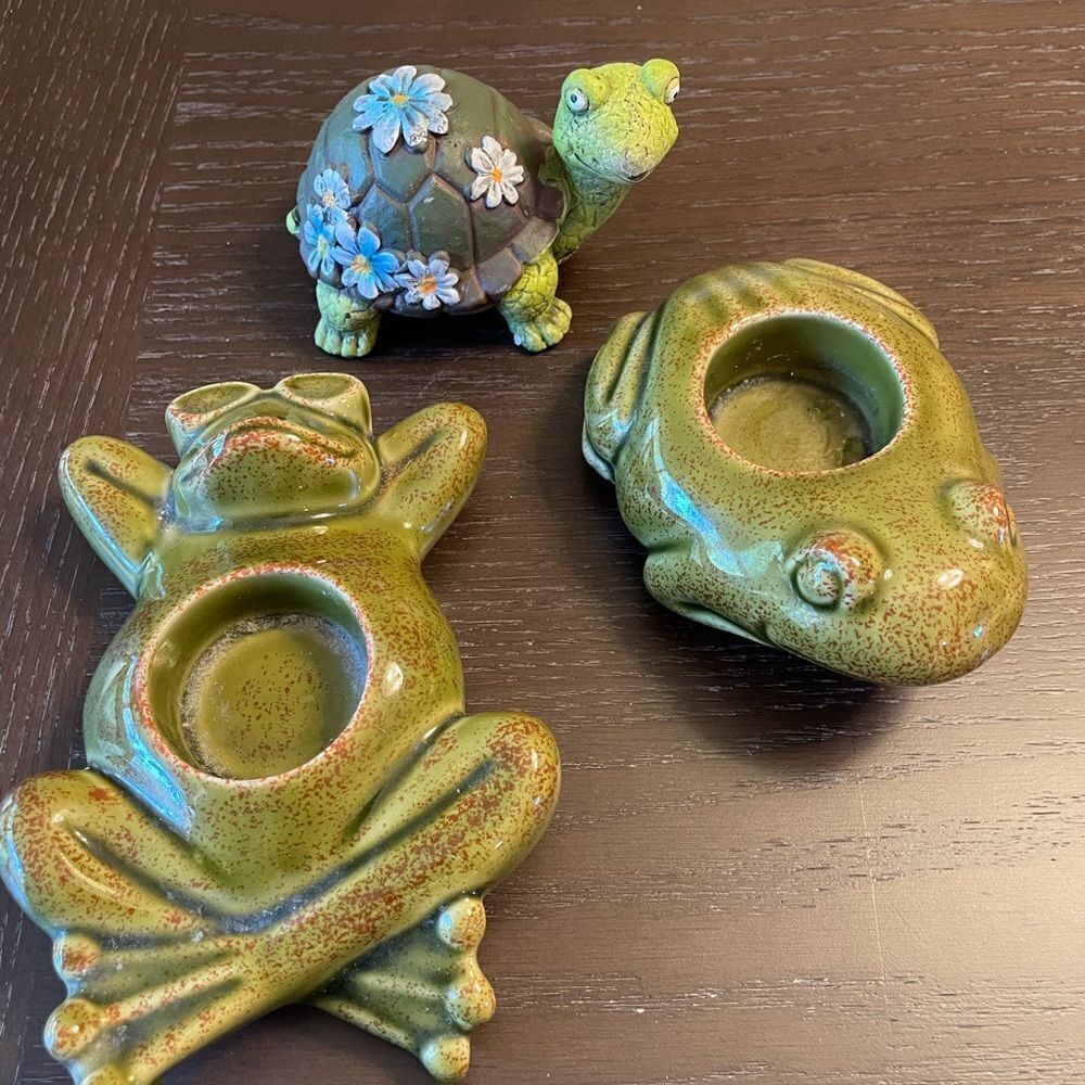 PartyLite Ceramic Frog Candle Holders Bonus Cement Colorful Turtle